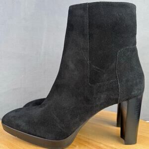 Aquatalia Regan Black Suede Platform Bootie Almond Toe Zip Up Women’s Size 9 US